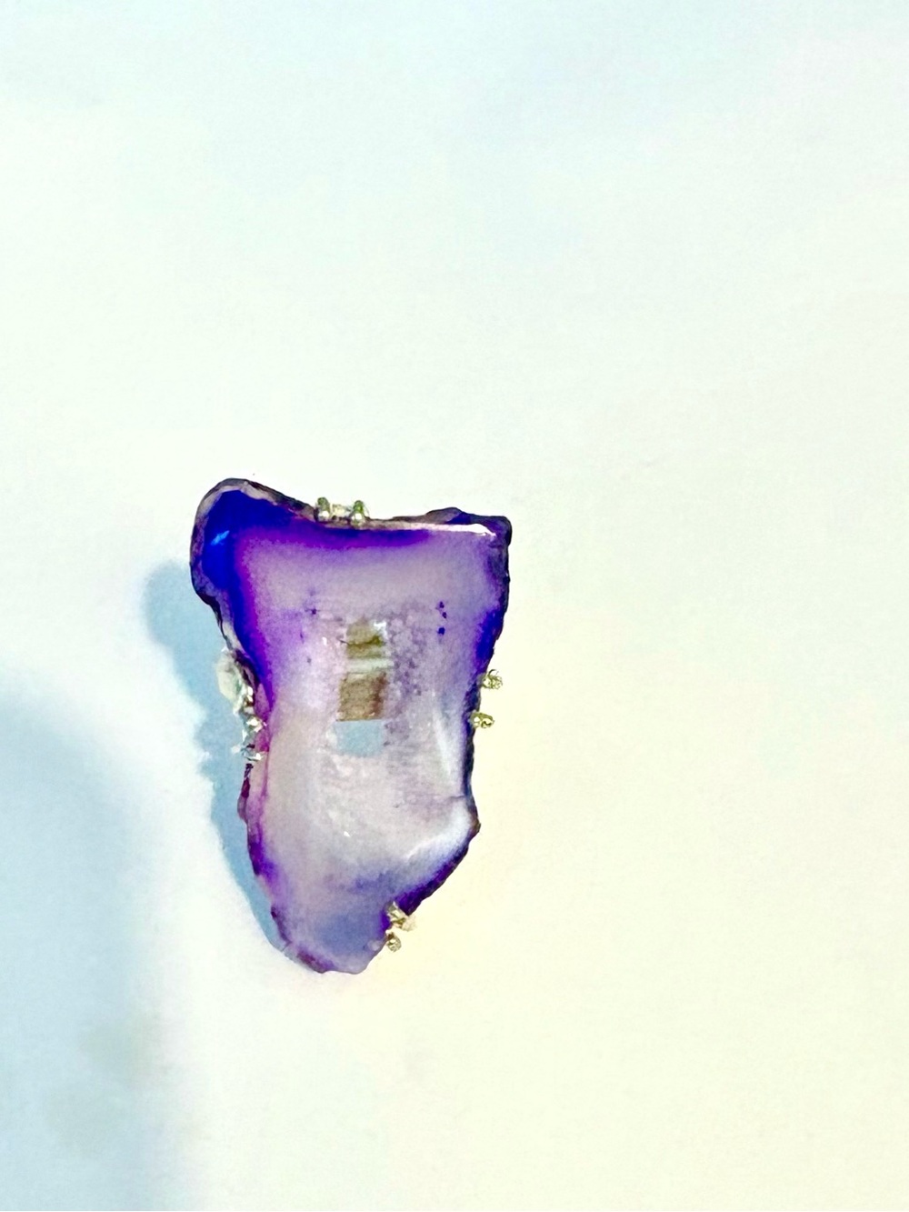 Beautiful 925 marked, natural Geode Agate ring size 8.